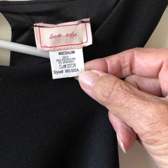 Love..Ady Popover Shirred Leg Jumpsuit Size M NWT - Picture 6 of 8